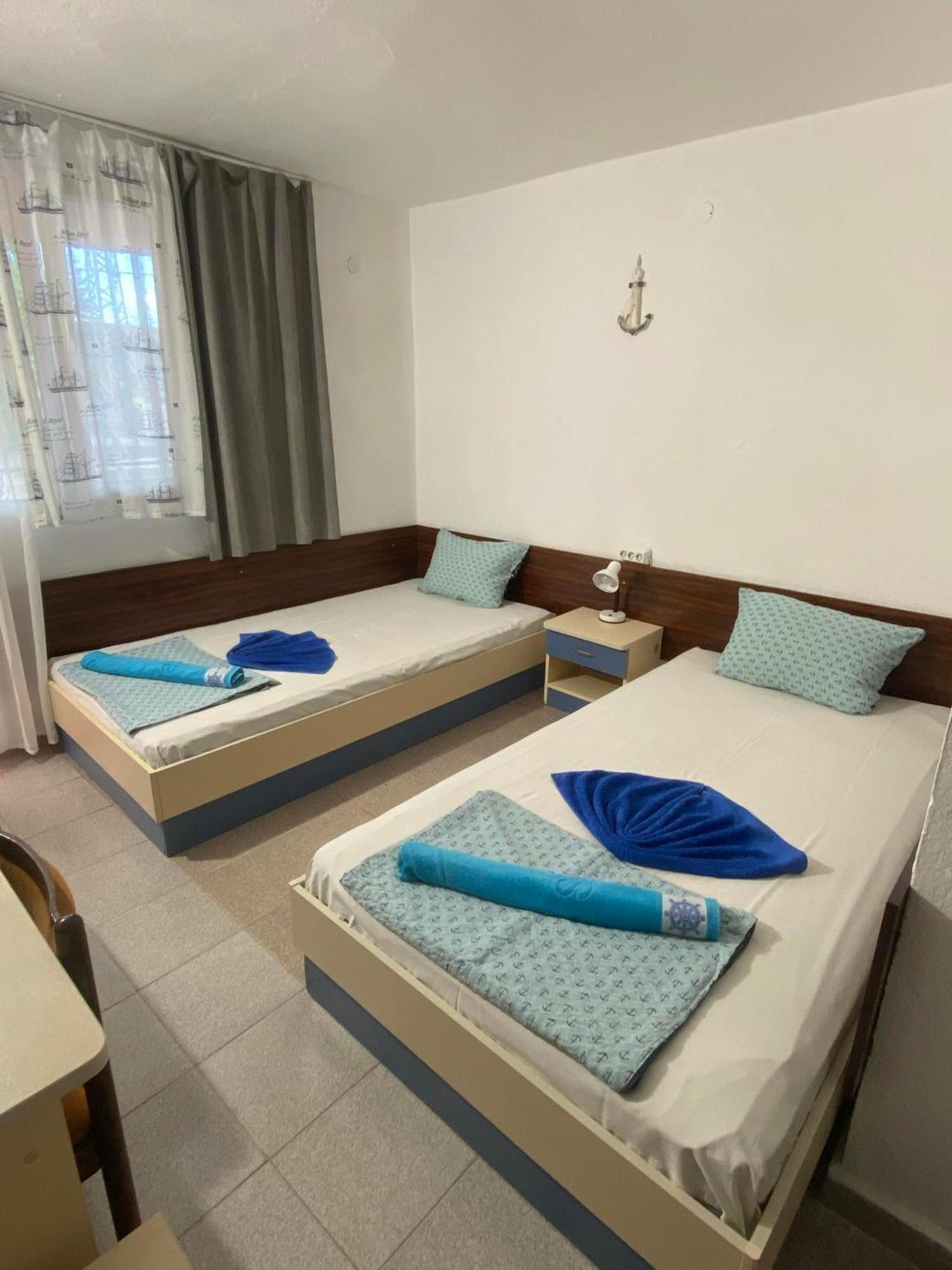 Family Hotel Julian Kranevo Esterno foto